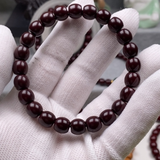 D**B猴头关的一个小镇上的