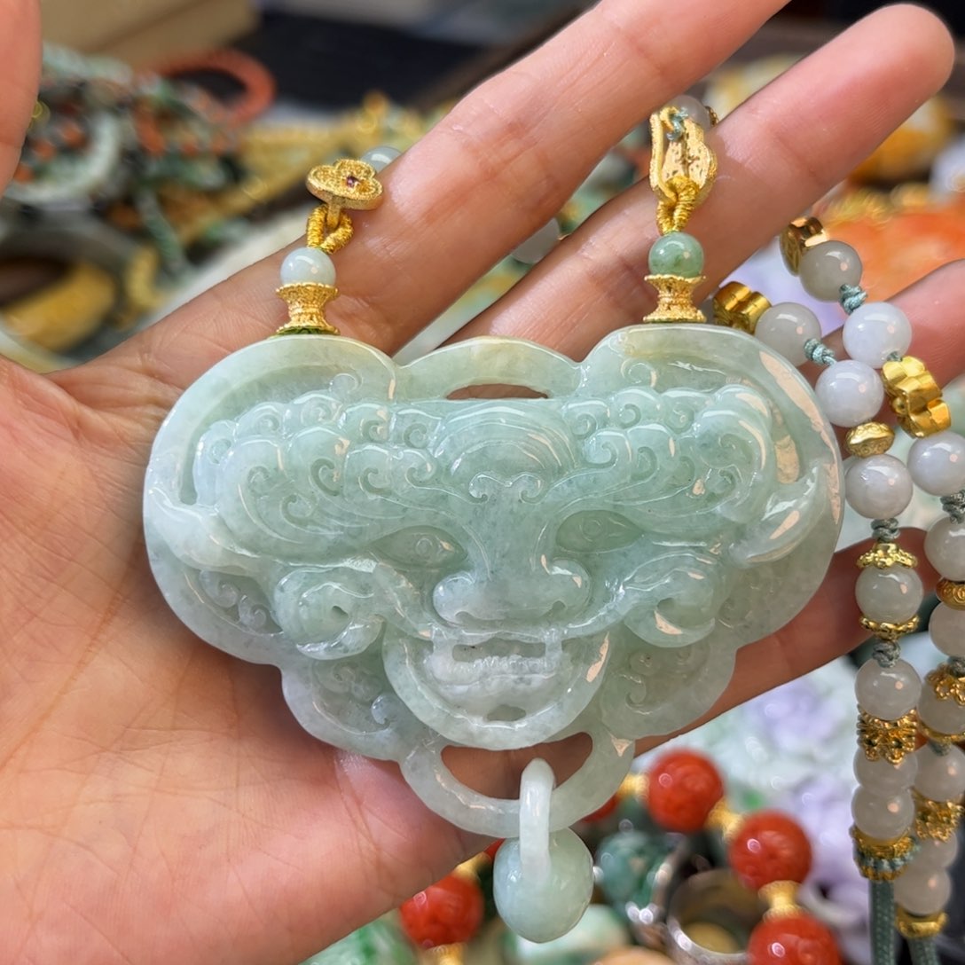 翡翠颈饰未镶嵌待编款