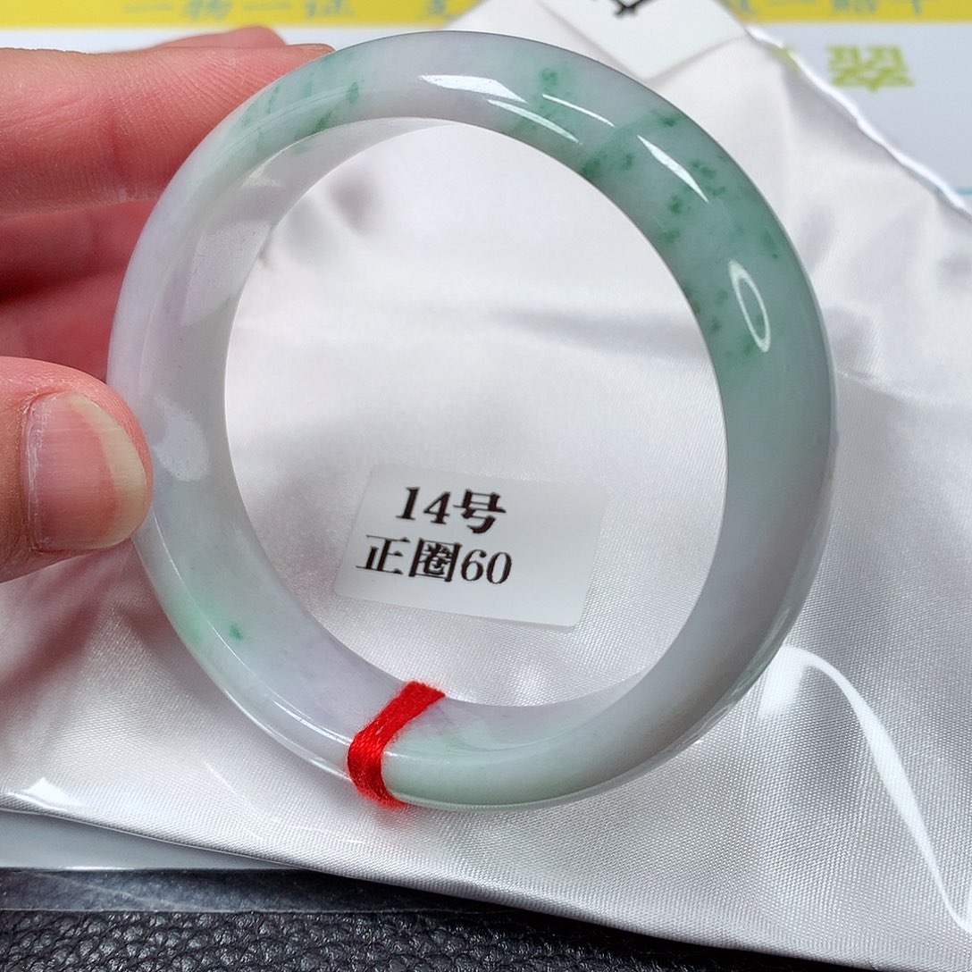 【闪购商品】翡翠未镶嵌手镯14号