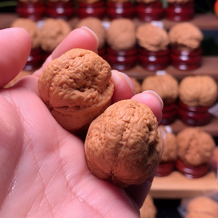 吊坠桃核魔鬼蛙36尺寸