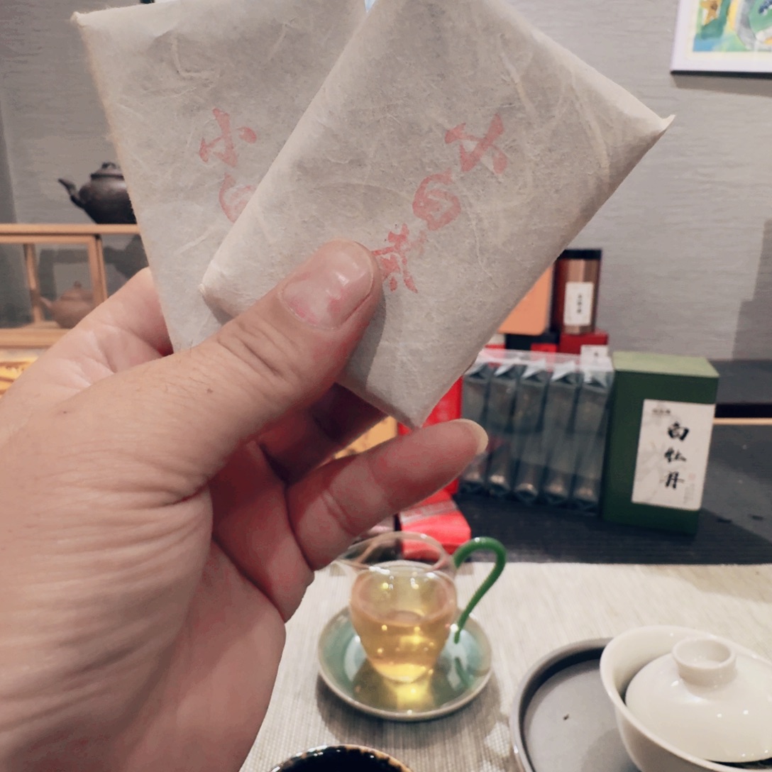 巧克力白茶巧克力白茶