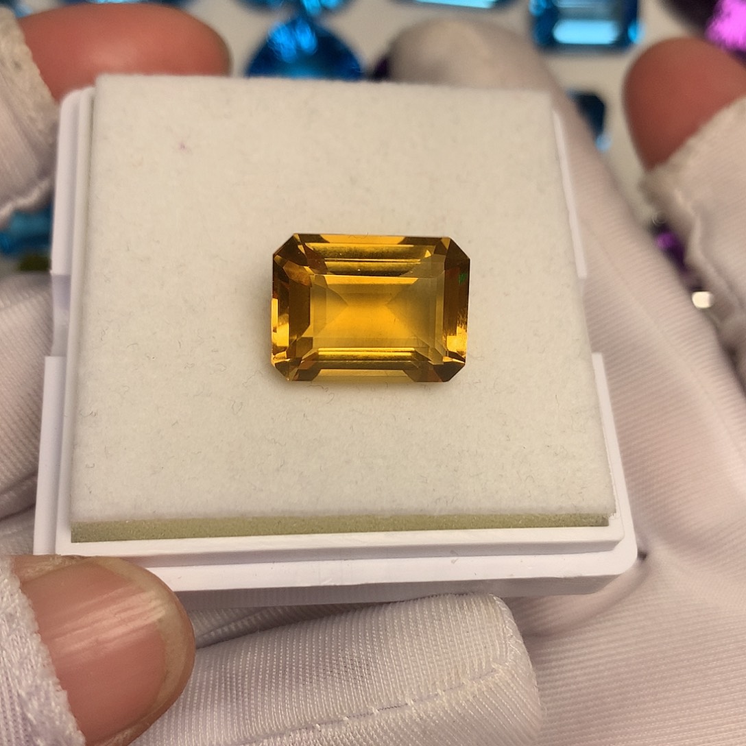 黄晶珠宝半成品未镶嵌惠*喀11.8×15.8毫米长方形祖母切