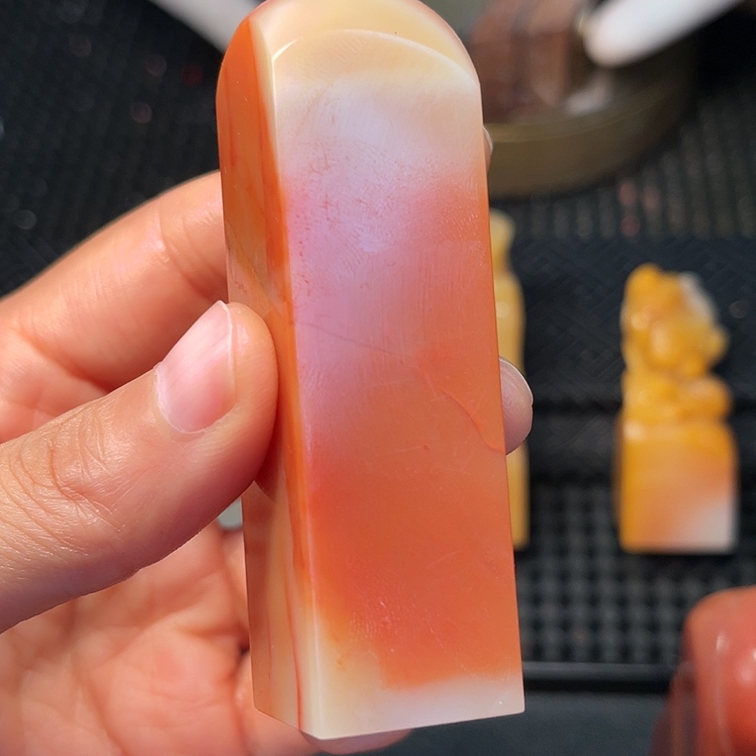 寿山石印石这么大个人都有