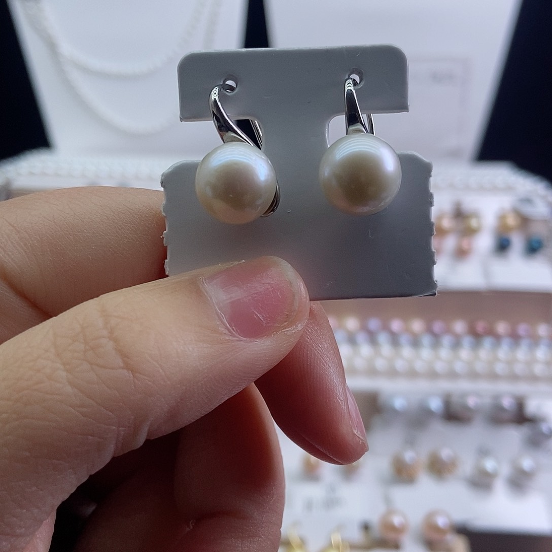 未镶嵌耳饰淡水珍珠