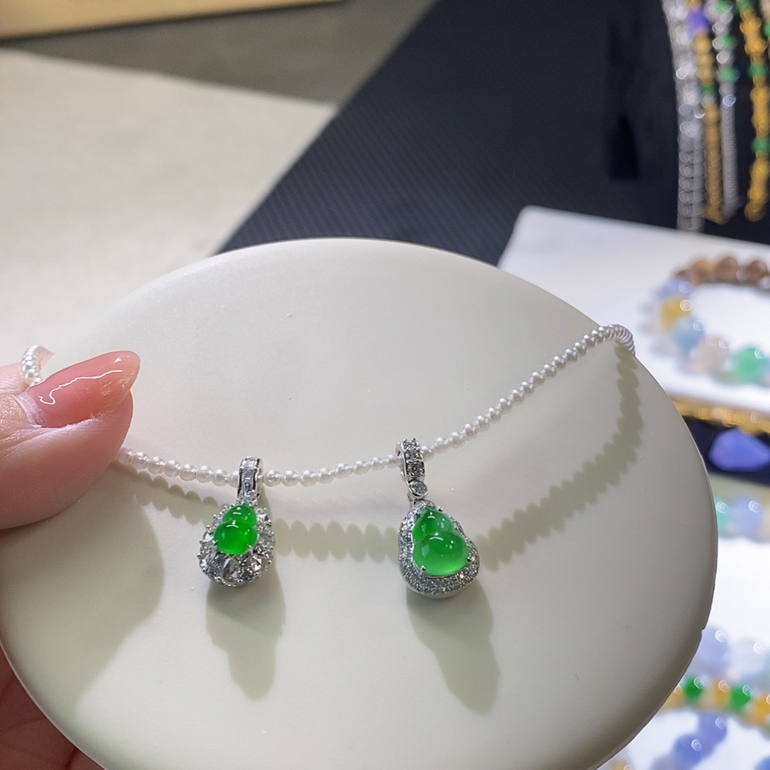 翡翠把件未镶嵌多样性发其一