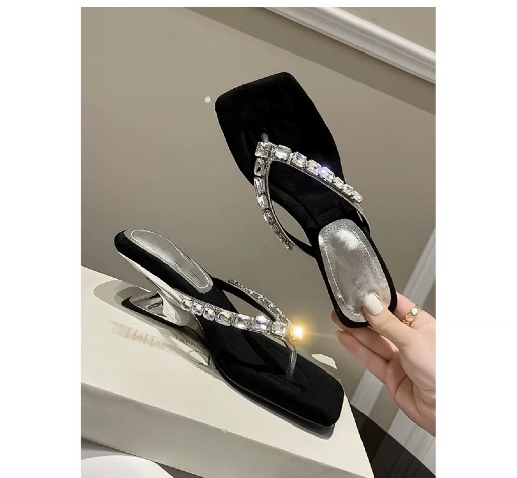 巴黎街头～坡跟极简钻人字拖夏季气质1068