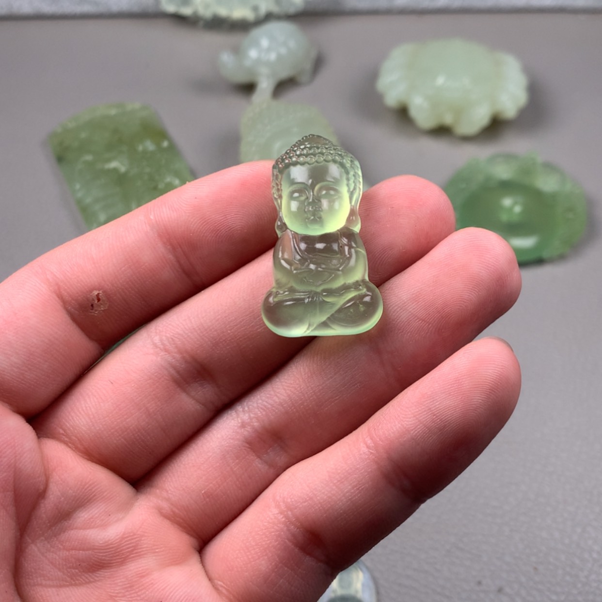 【闪购商品】蛇纹石玉未镶嵌岫玉