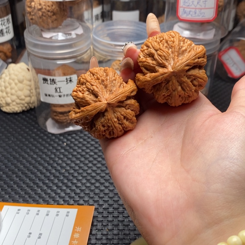 【闪购商品】核桃手串/手链乐*里粗筋