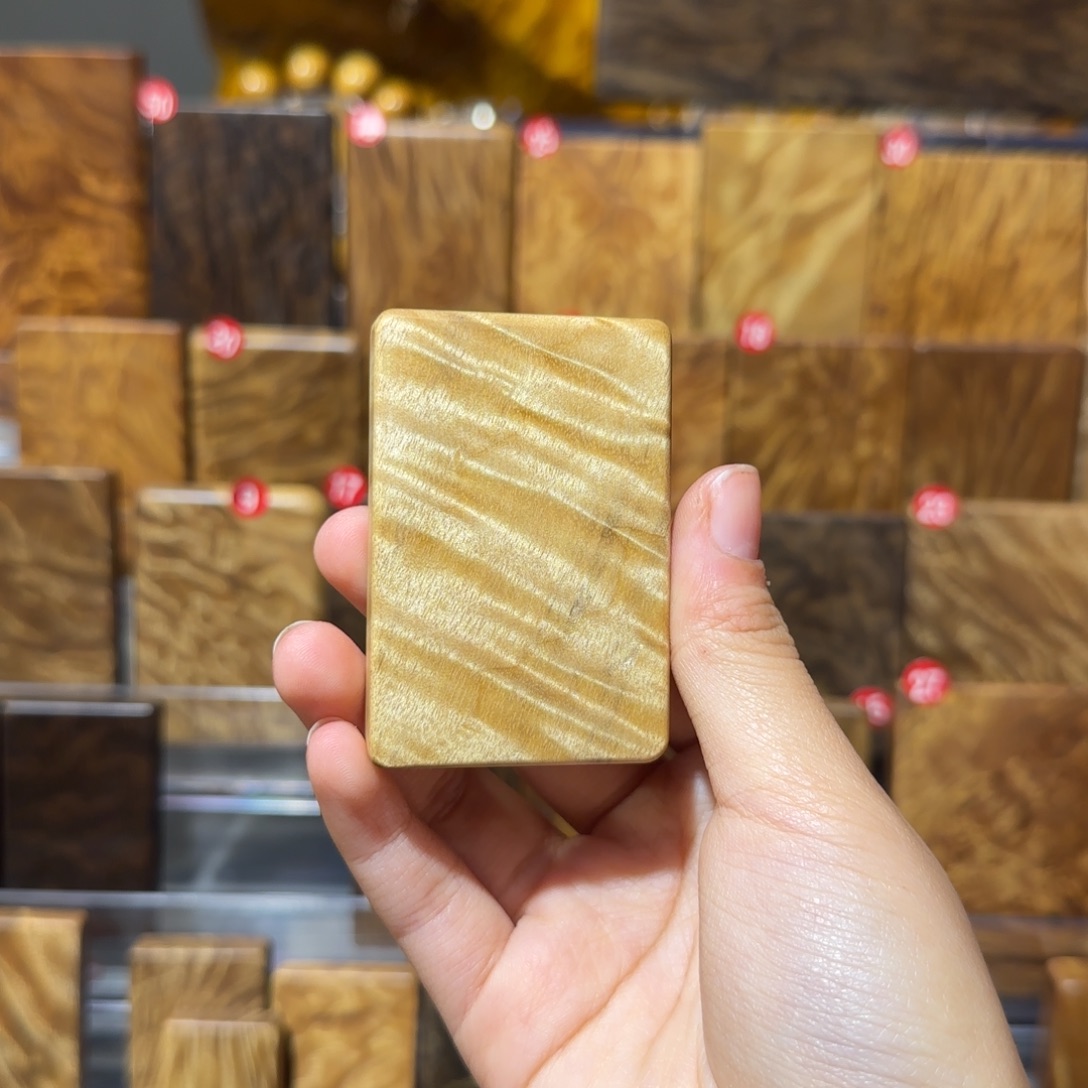 S***.金丝楠小叶桢楠无事牌