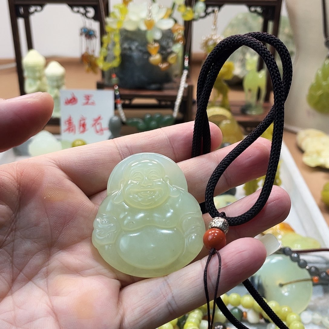 未镶嵌蛇纹石玉手链