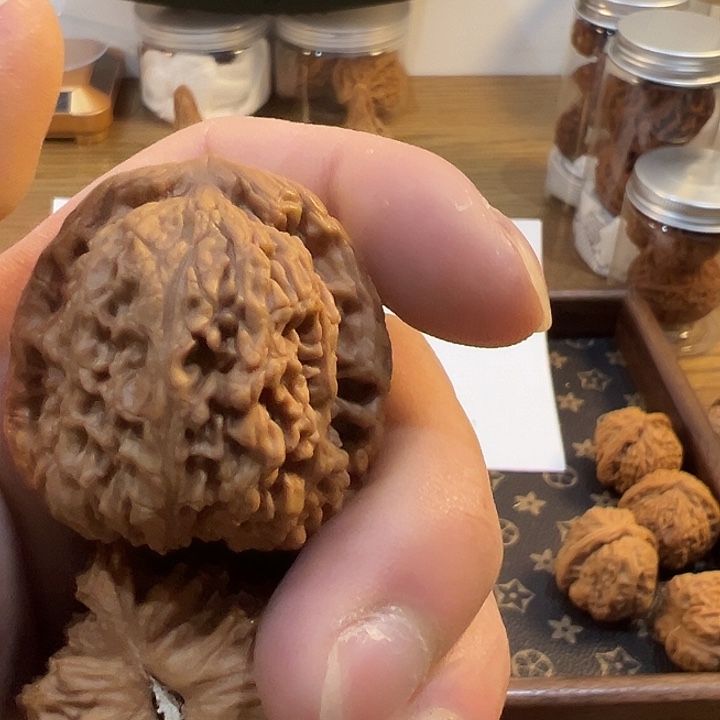 带****步文玩核桃/南疆石39棉