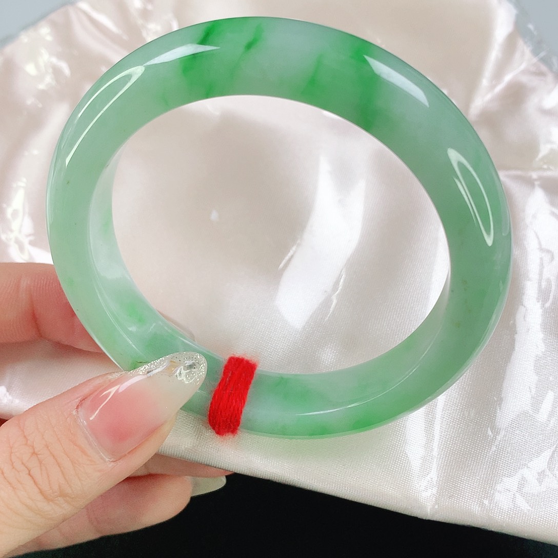 翡翠手镯未镶嵌1077翡翠