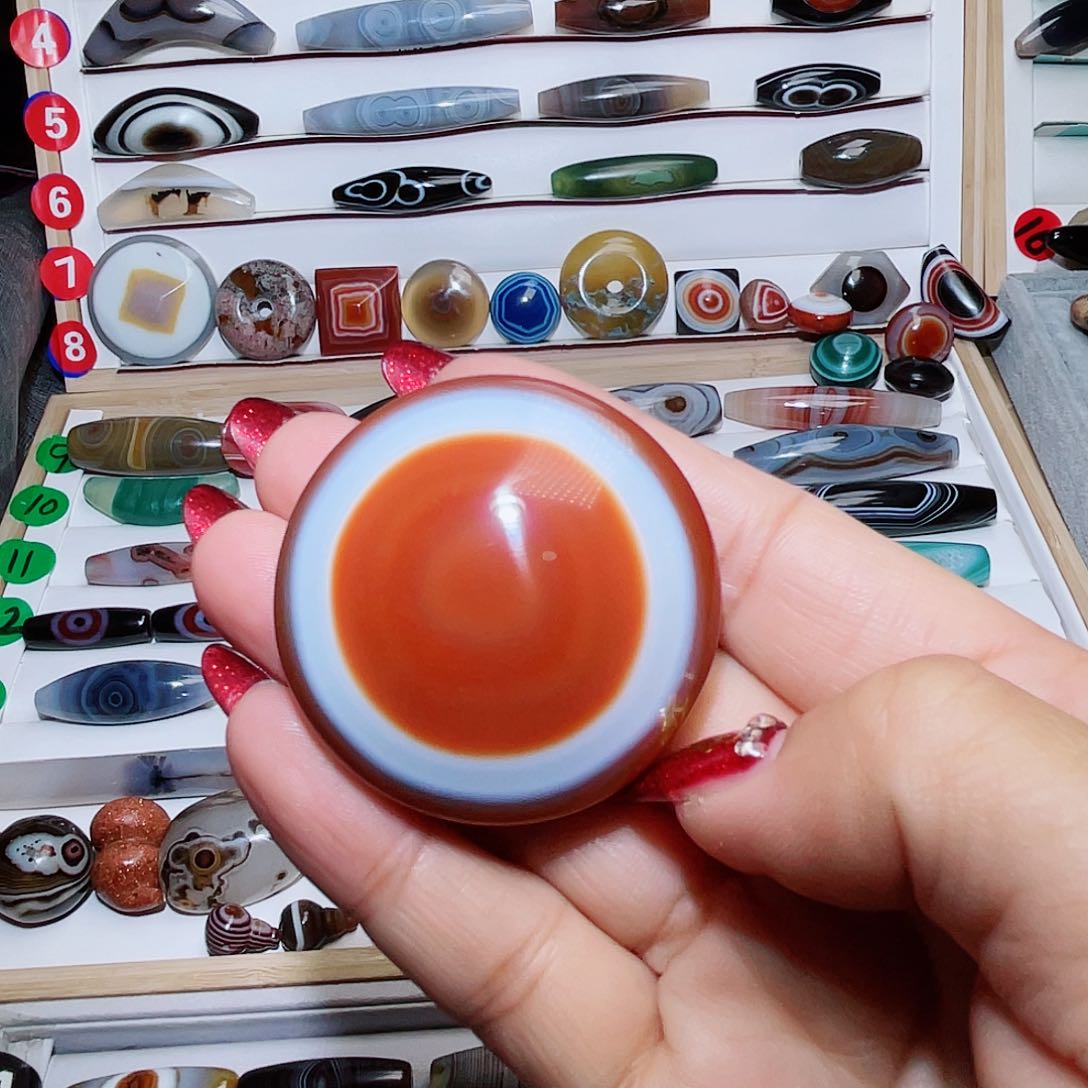 玛瑙/玉髓颈饰未镶嵌