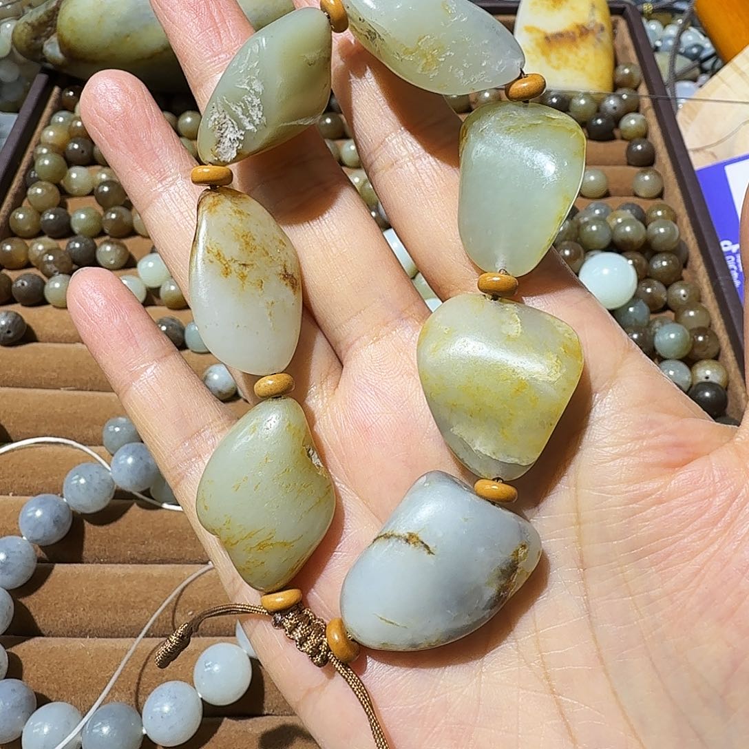 和田玉未镶嵌手链