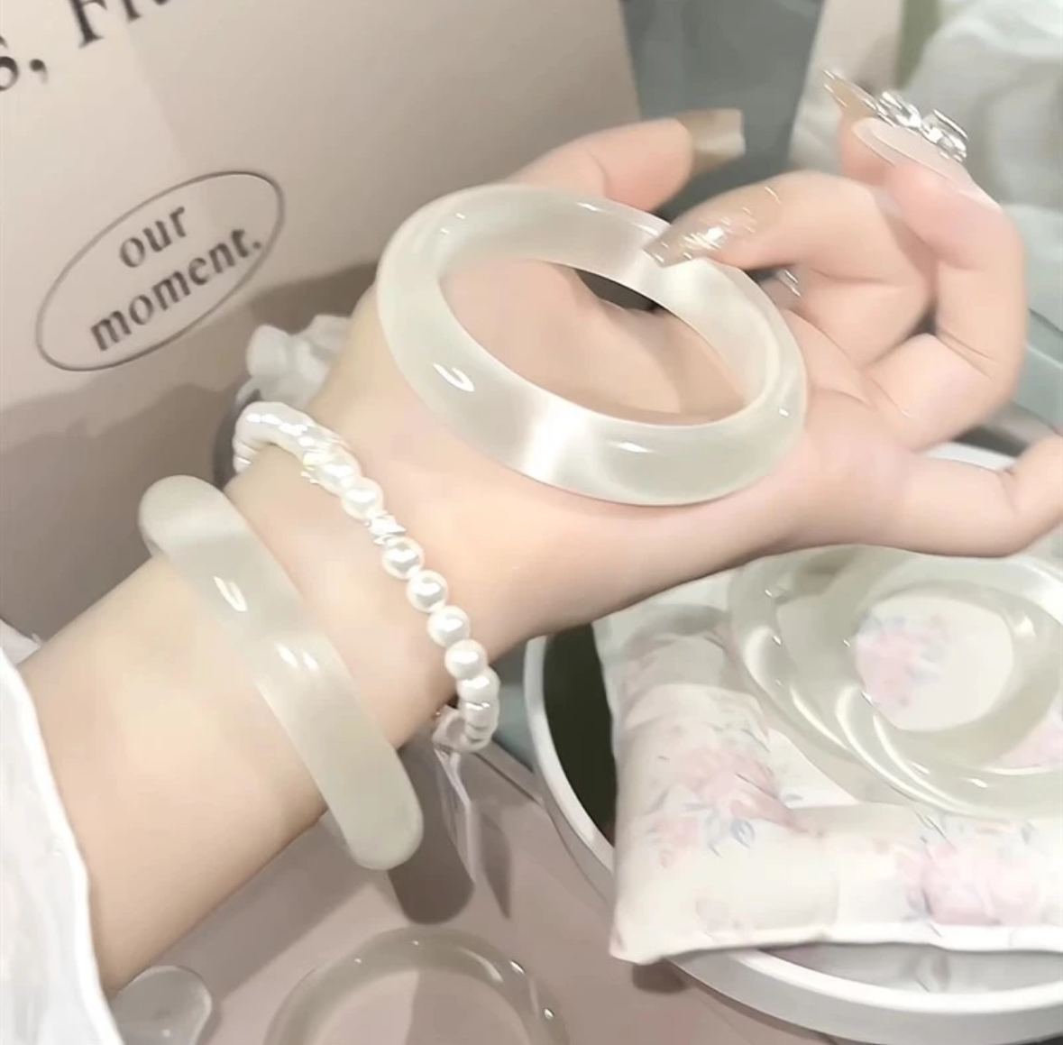 银河悬溺白月光手镯清冷风女手镯不撞款冰透女款美人镯