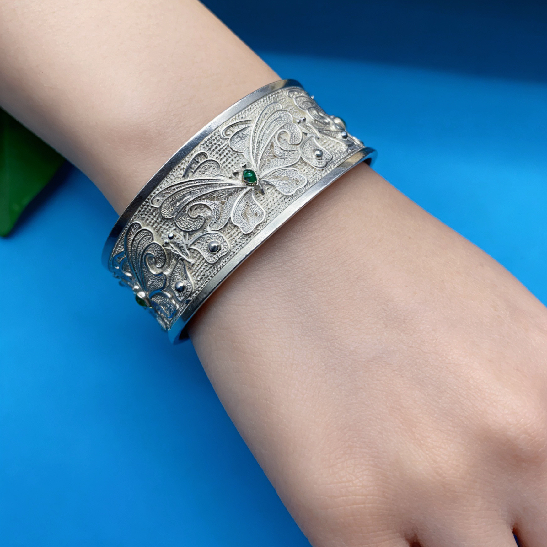 足银手镯 足银蝴蝶花丝国风宽版手镯