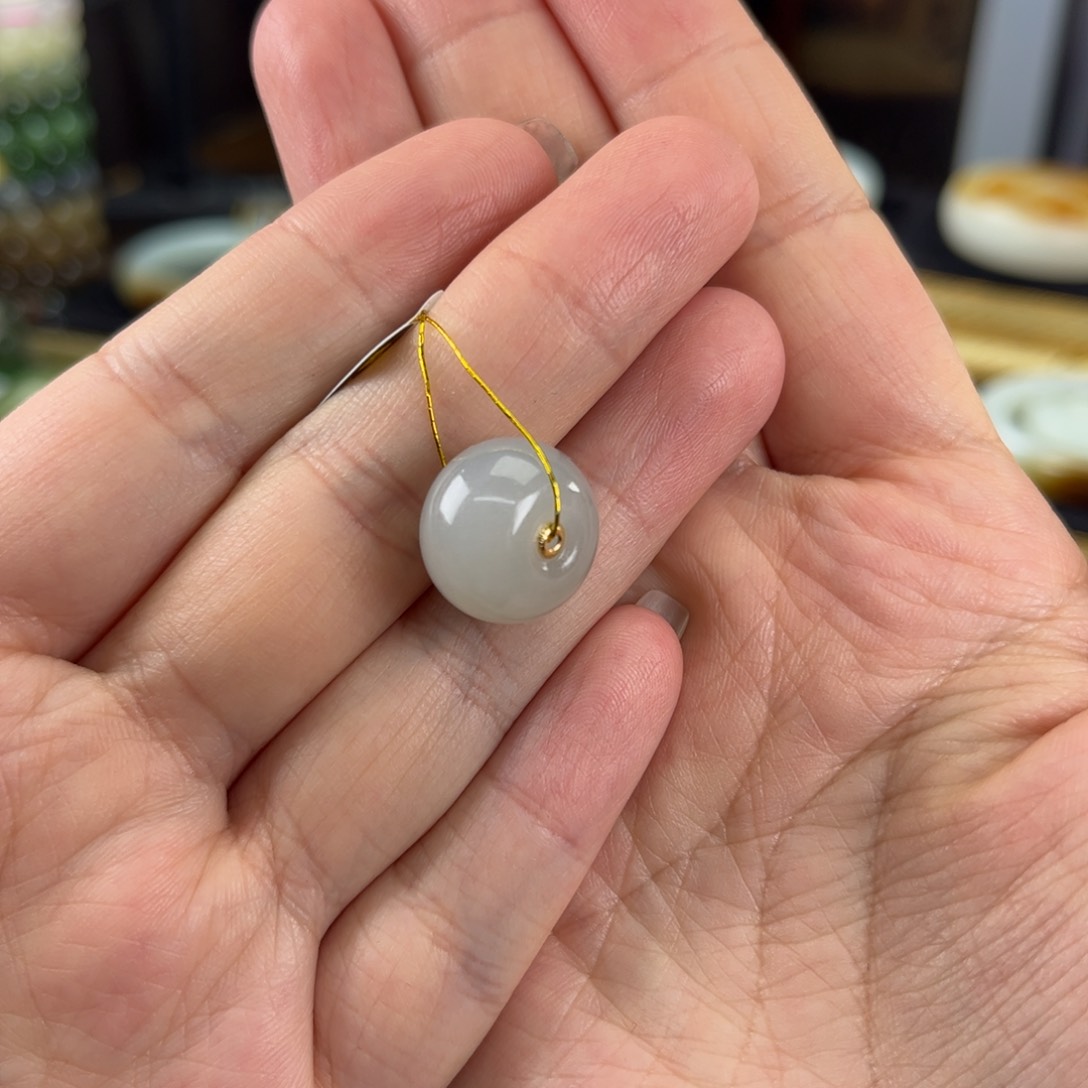 和田玉颈饰18K金镶嵌