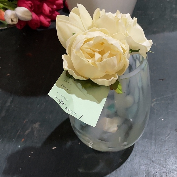 陶瓷花瓶部分微瑕