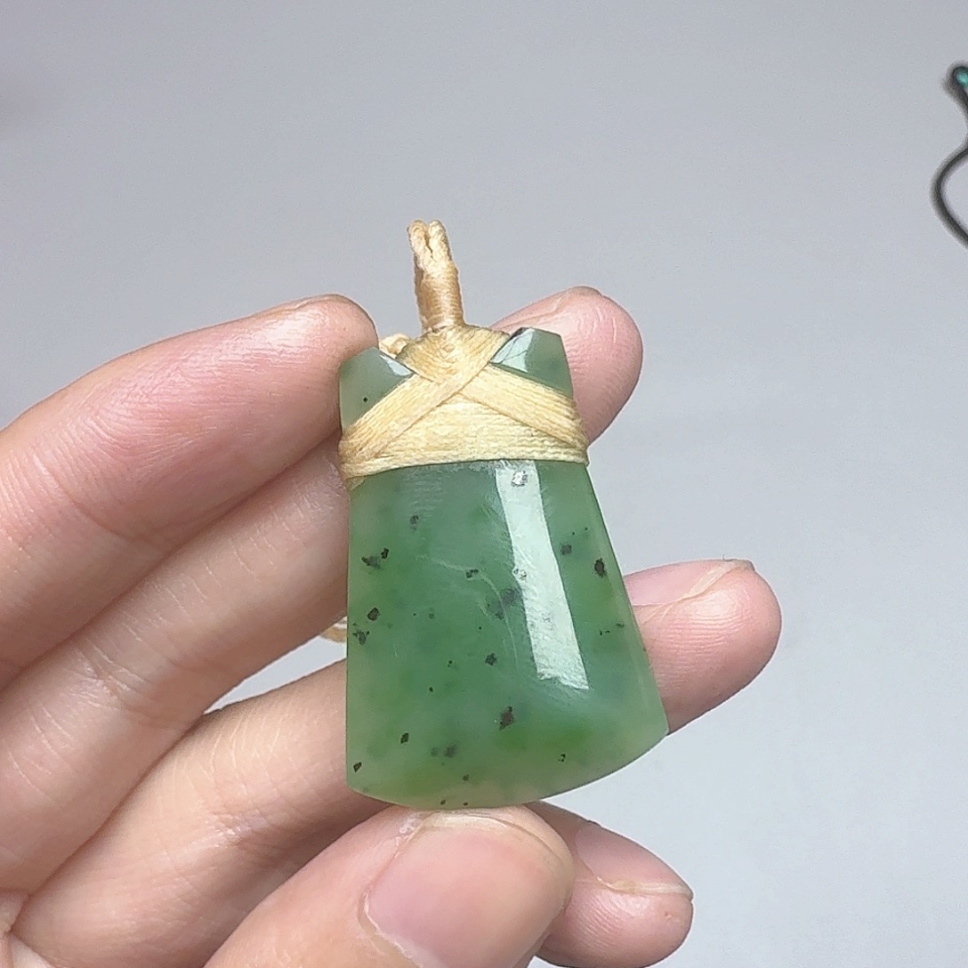 和田玉（糖玉）颈饰未镶嵌