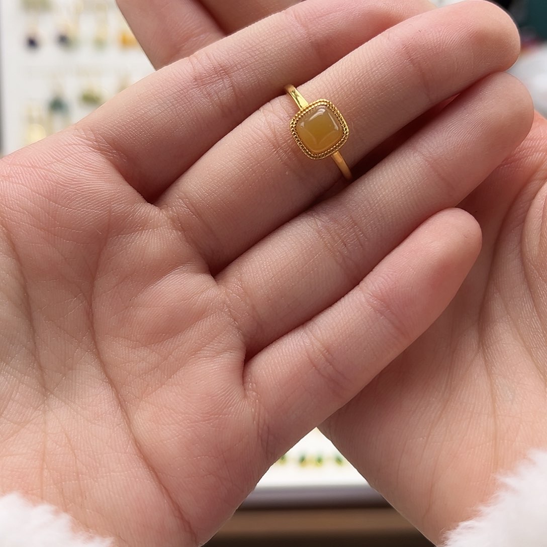 银S925镶嵌和田玉耳饰看****烦