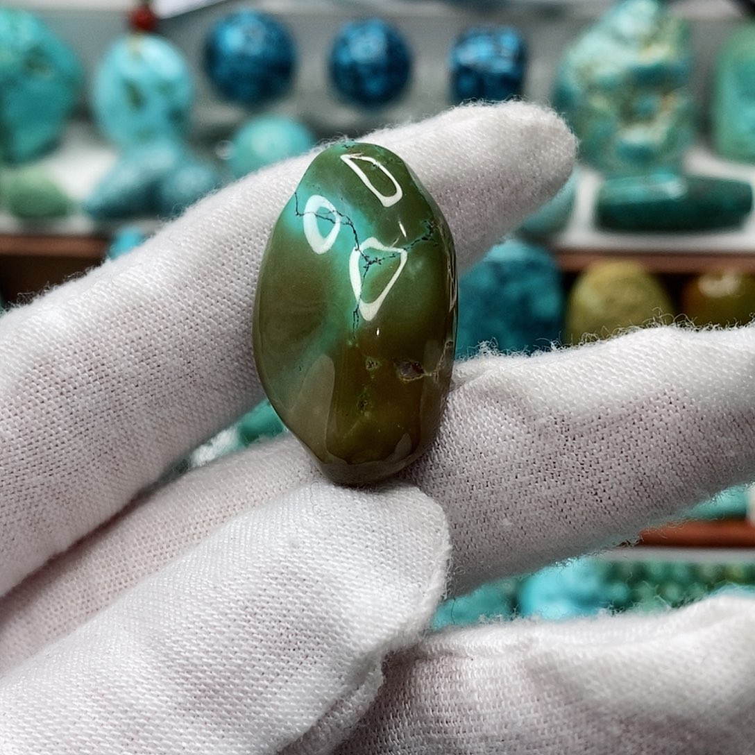 未镶嵌绿松石珠宝奇石