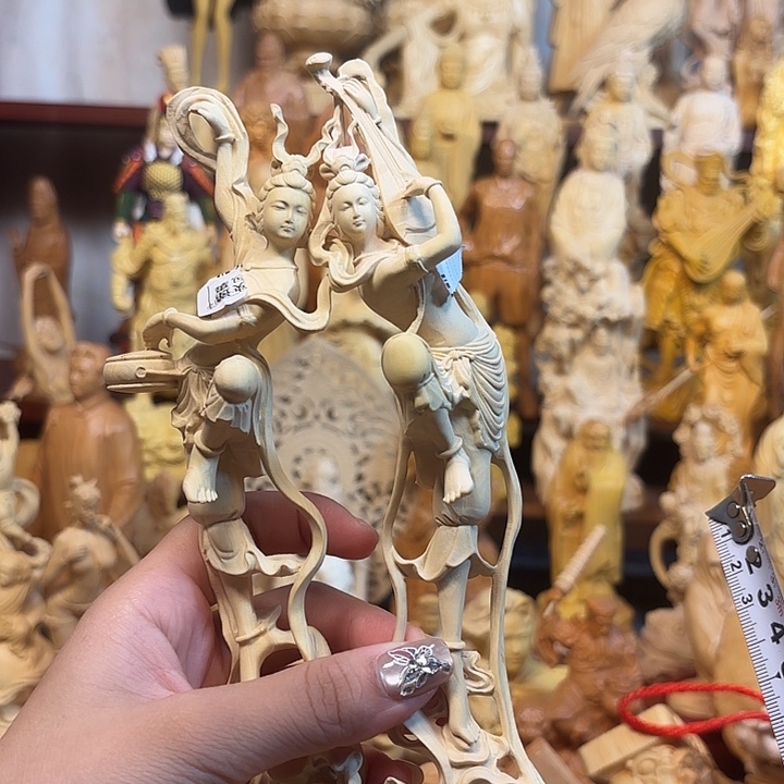 黄杨木黄杨木瑕疵飞天