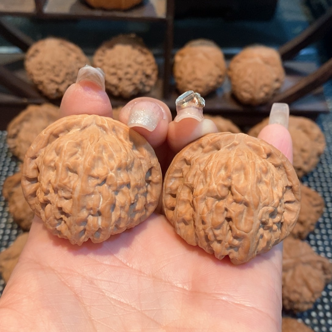 文玩核桃把件L*E核桃