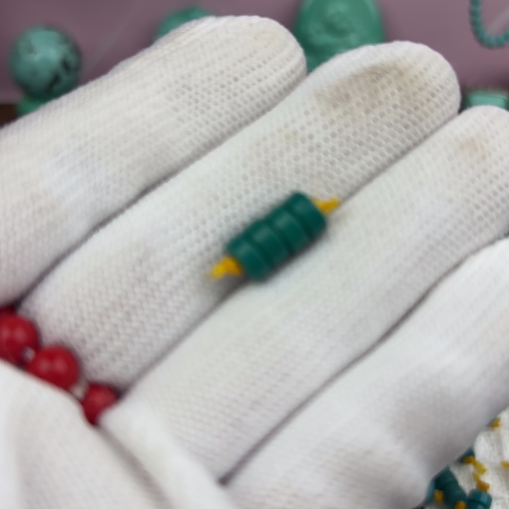 徐***鹏南红玛瑙未镶嵌手链绿松石