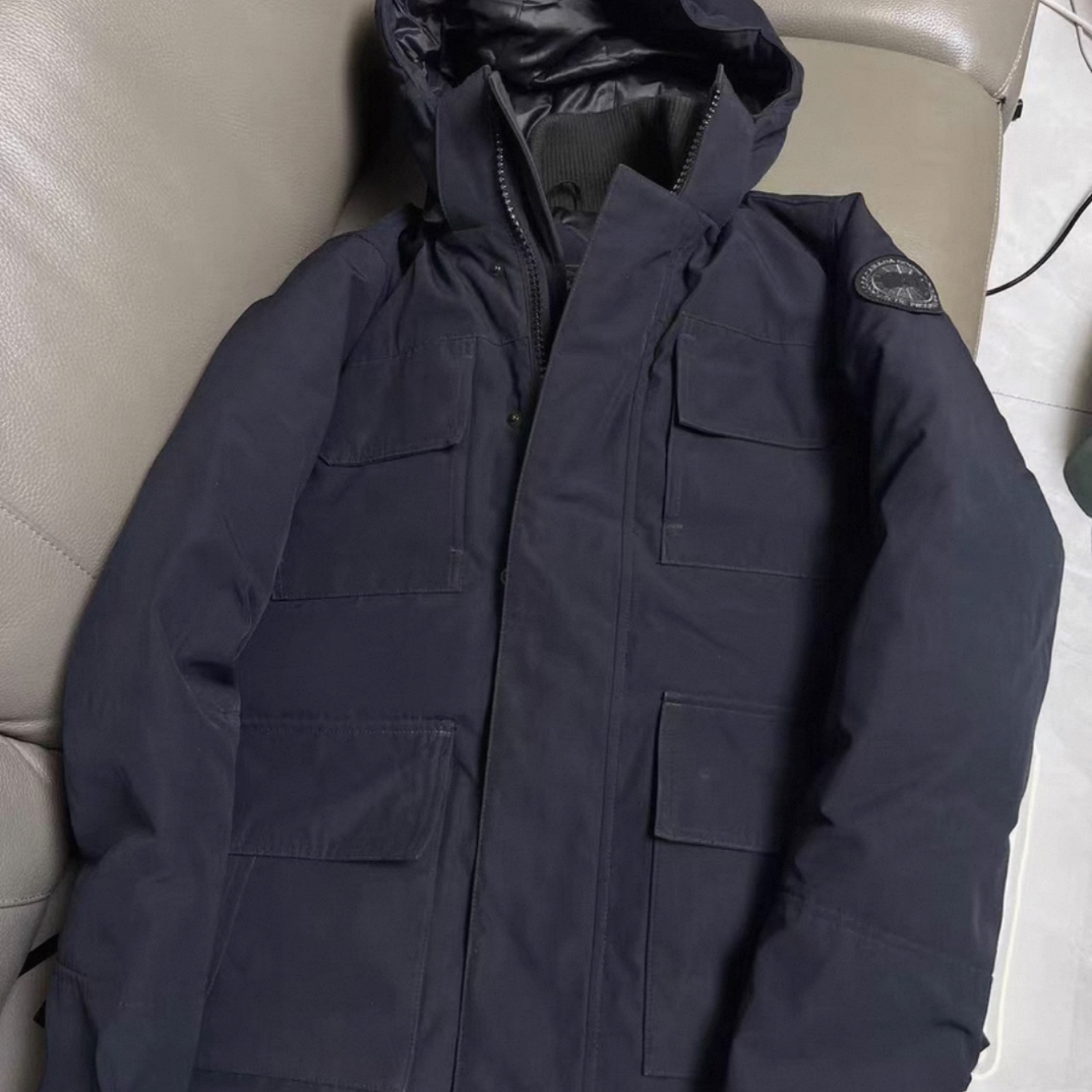 99新 CANADA GOOSE 加拿大鹅 Maitland黑标深蓝色羽绒服 Z125
