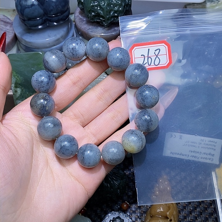 和田玉和田玉边角料随机发未镶嵌