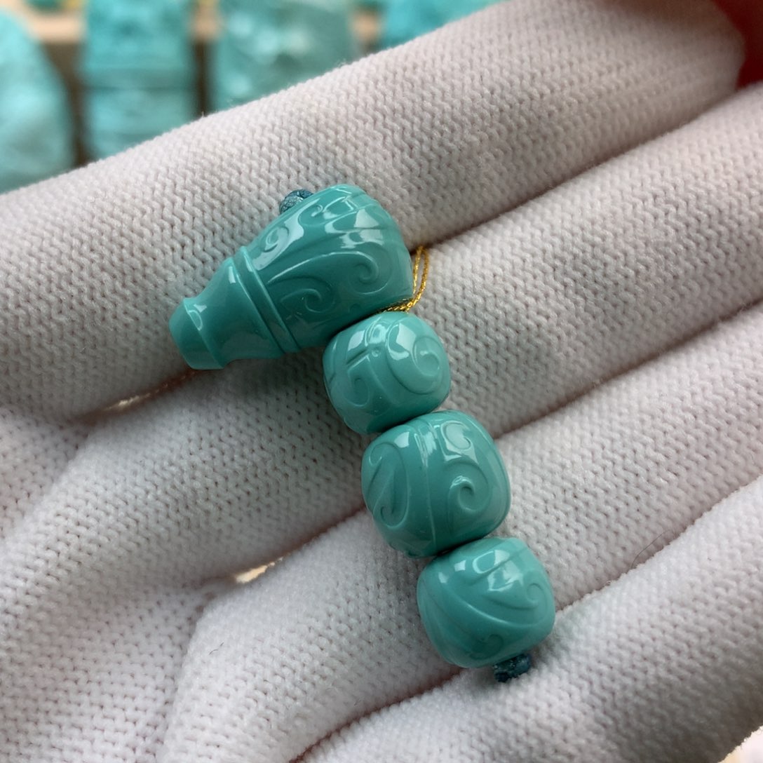 绿松石珠宝玉石未镶嵌