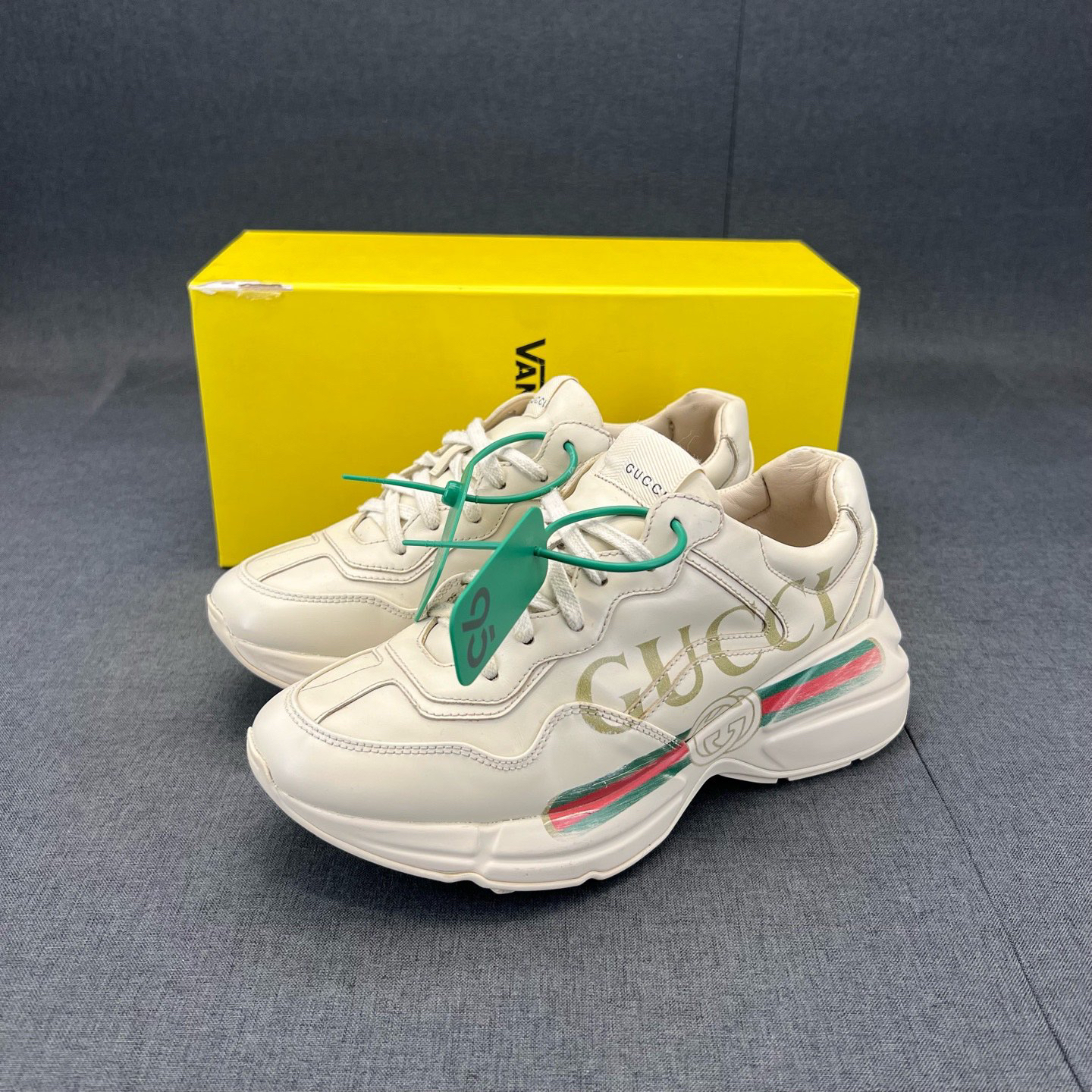 95新 GUCCI/古驰 码数37 gucci鞋 rhyton象牙白 腰带 配盒