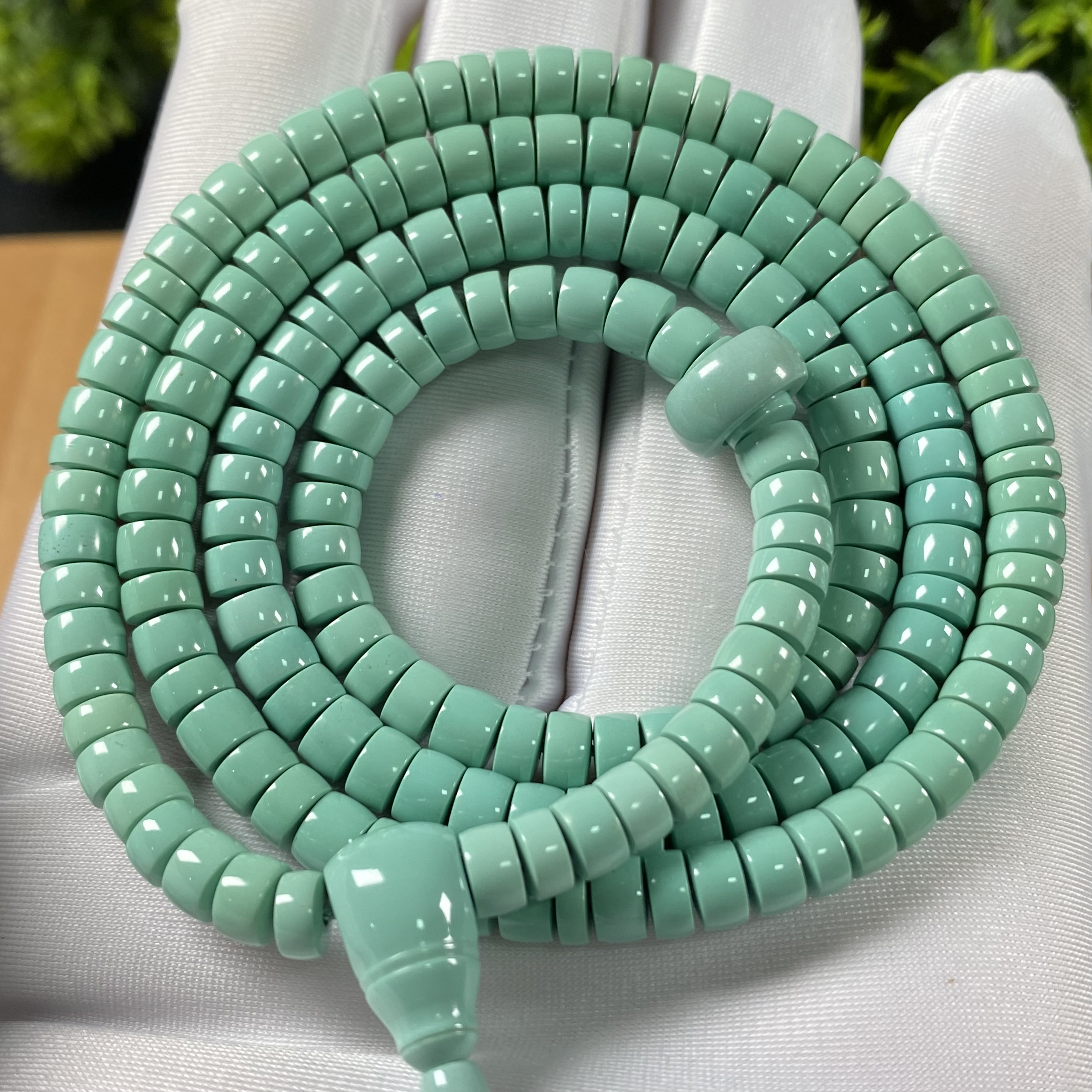 原矿绿松石精品直切108项链 直径5.5mm，重32.21g，对折长32cm