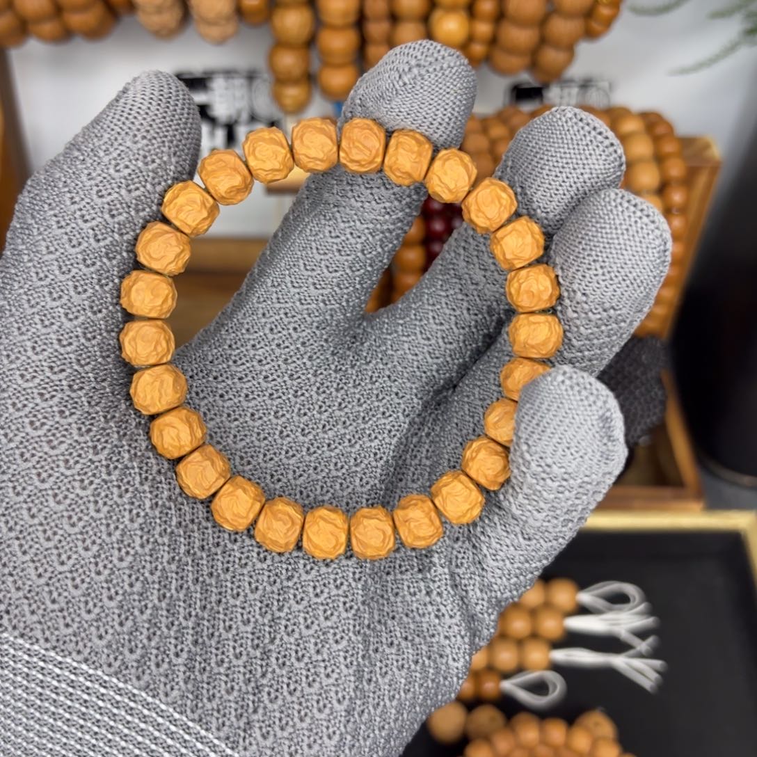 吊坠猴头核桃龙蛇之变