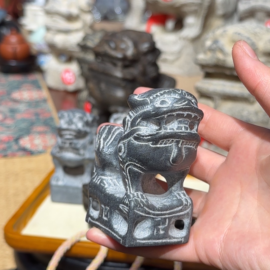 我***翔石材天然青石石雕圆青石