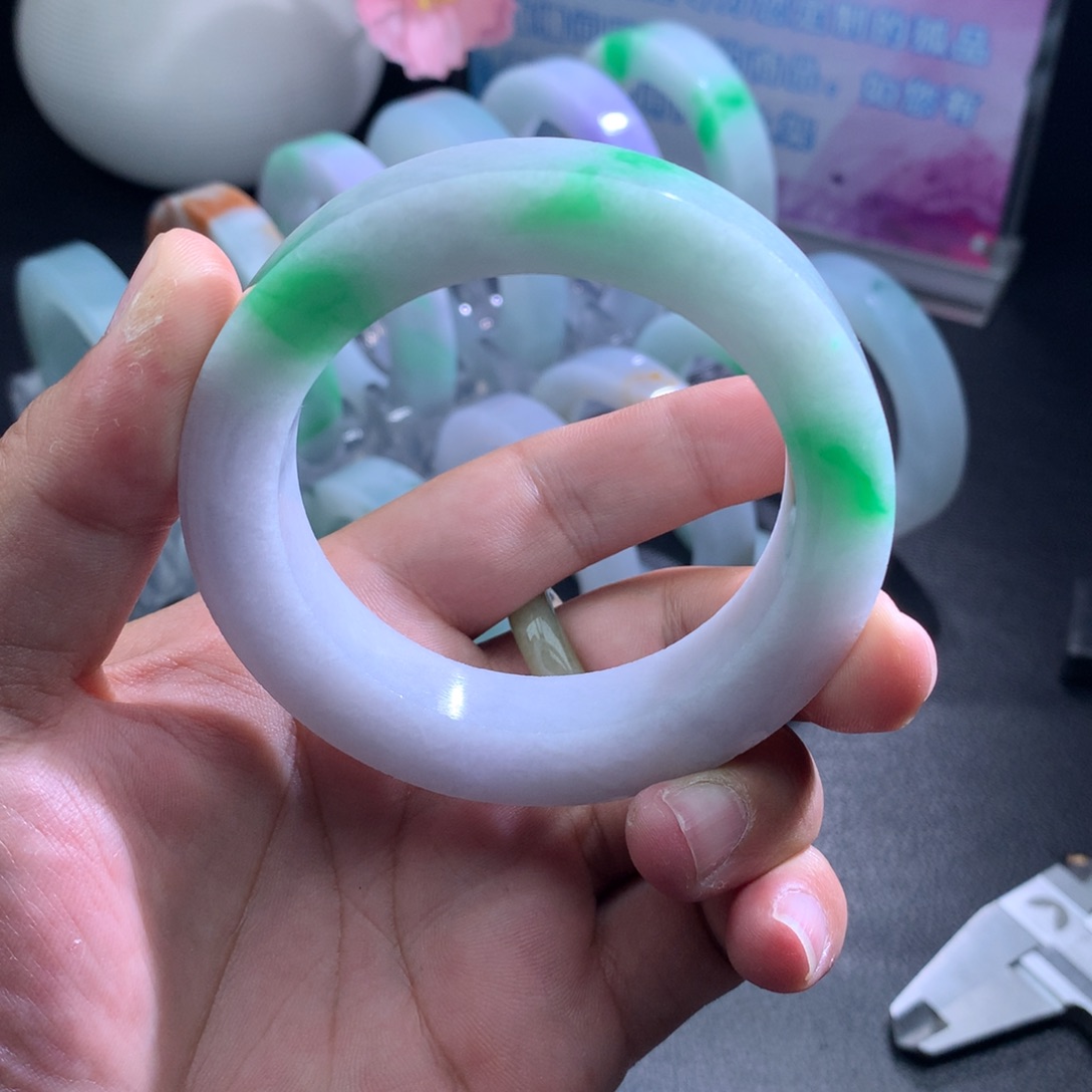 定制翡翠未镶嵌翡翠手镯白底青阳绿