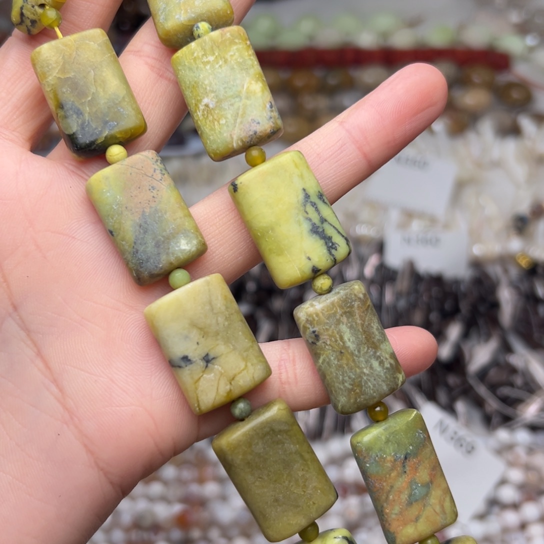 玛瑙/玉髓合金珠宝半成品N435。23*16mm天然图画石方牌一条