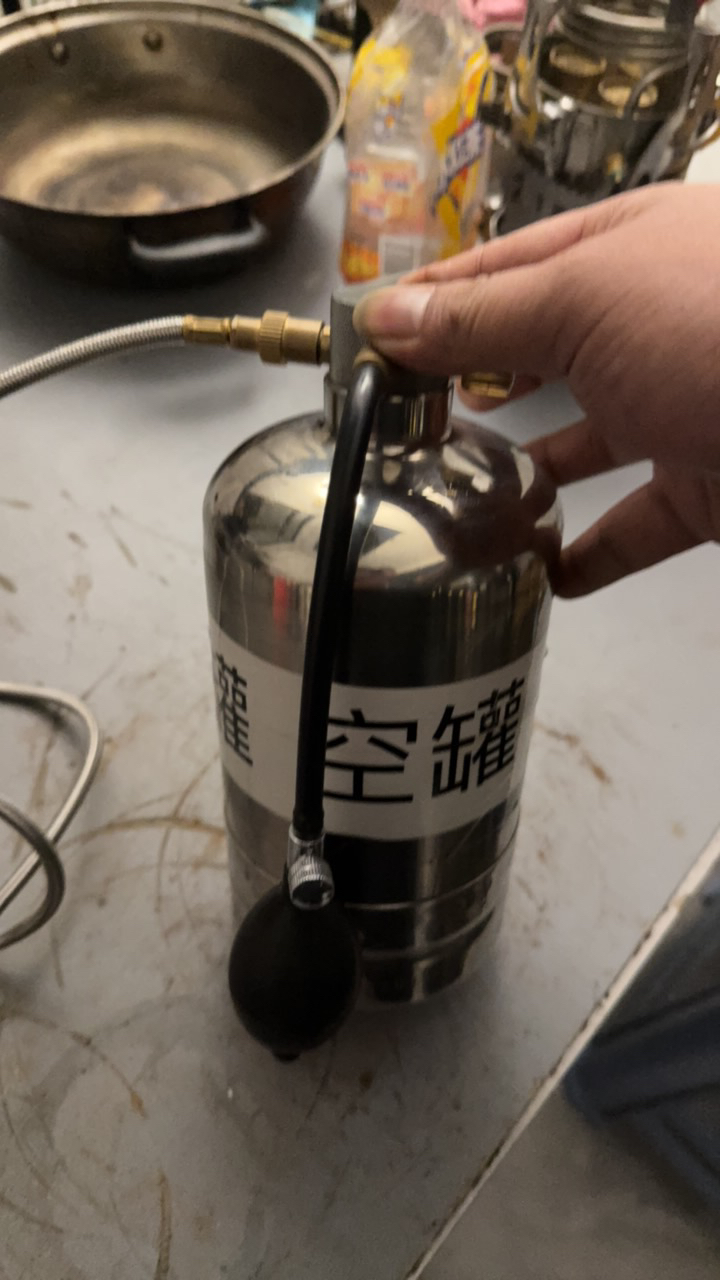 酒精罐升级阀门1.5升大容量适合钓鱼露营自驾游户外野餐用品