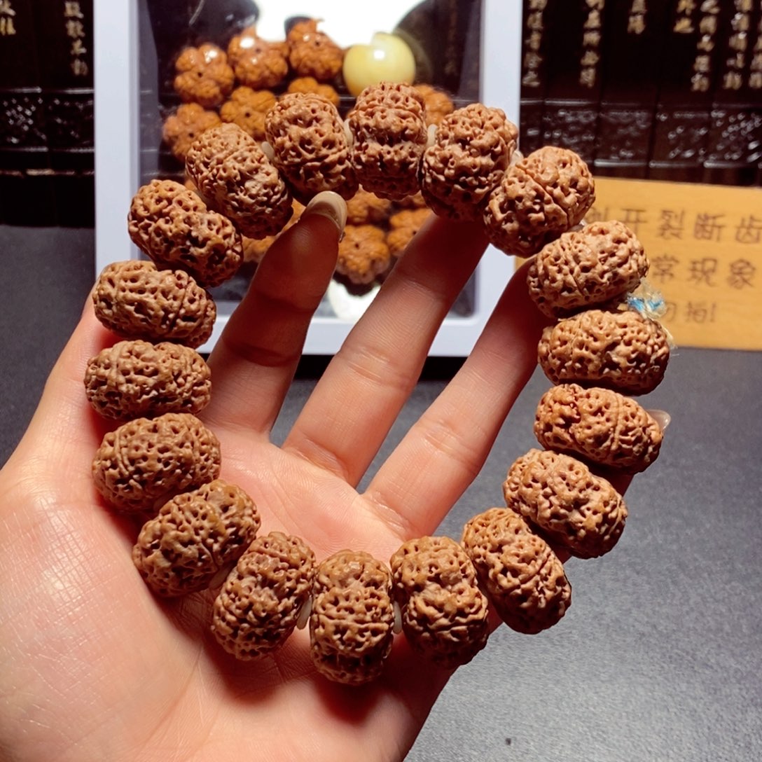 吊坠金刚菩提24尺寸夹板