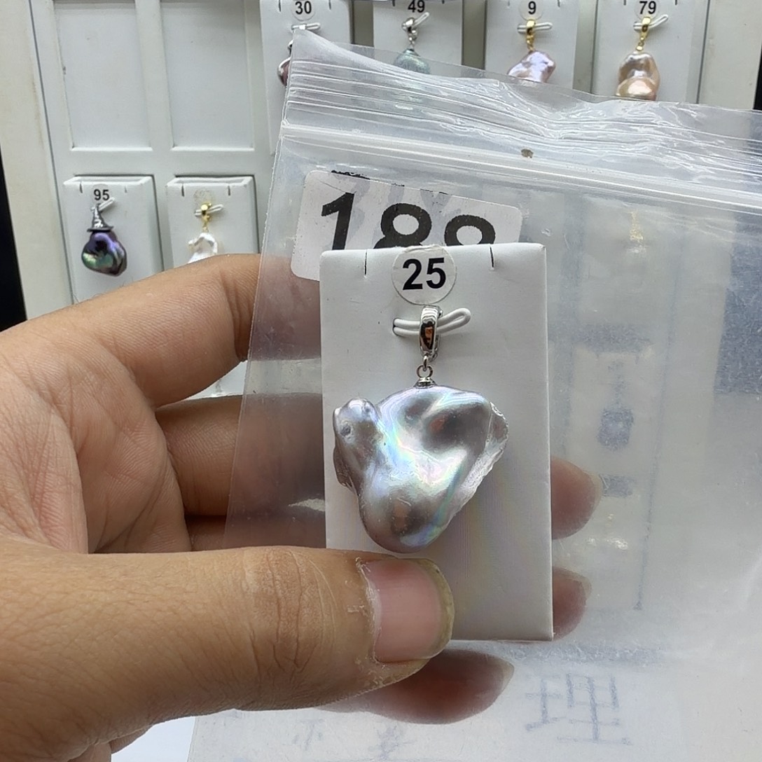 淡水珍珠颈饰合金