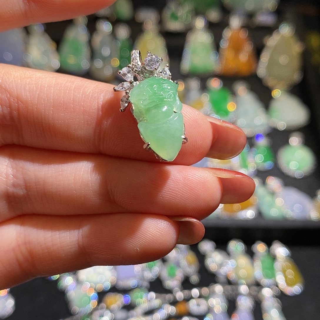 颈饰银S925镶嵌翡翠天然翡翠