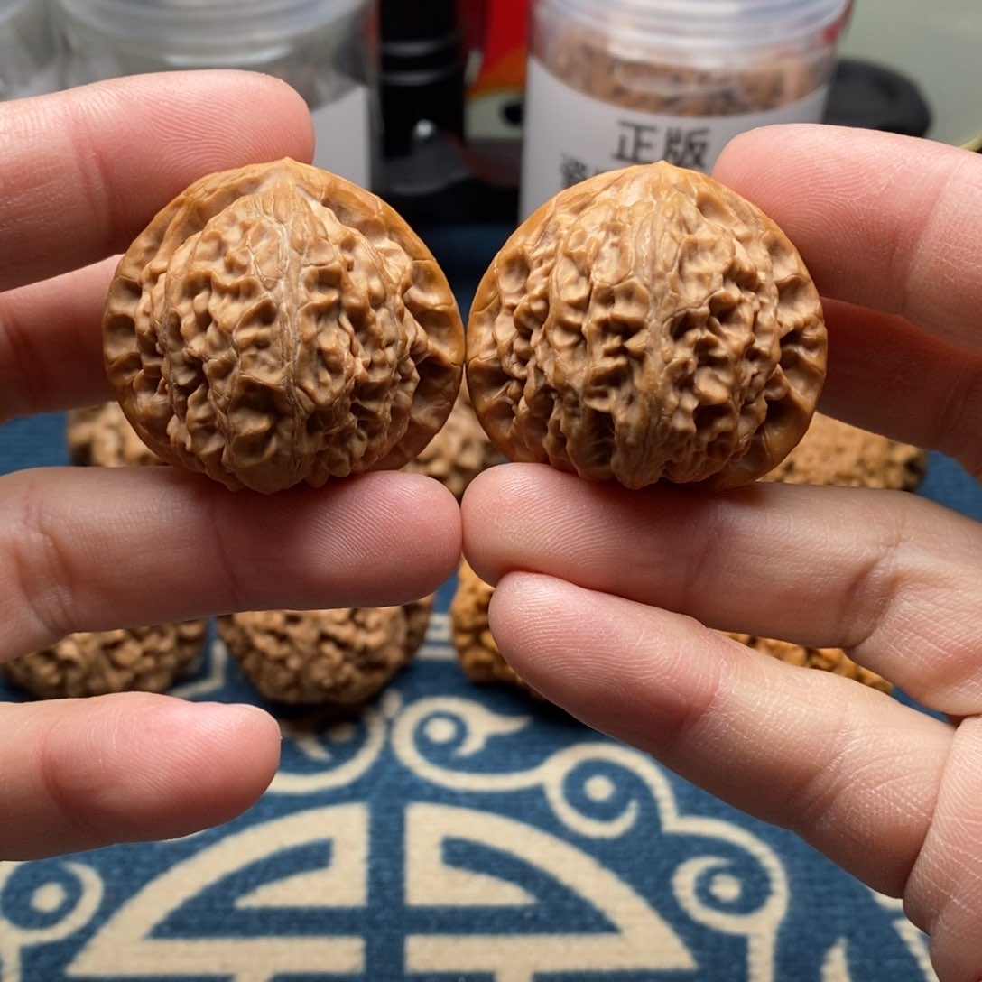 核桃把件3.8cm玉玺宫灯