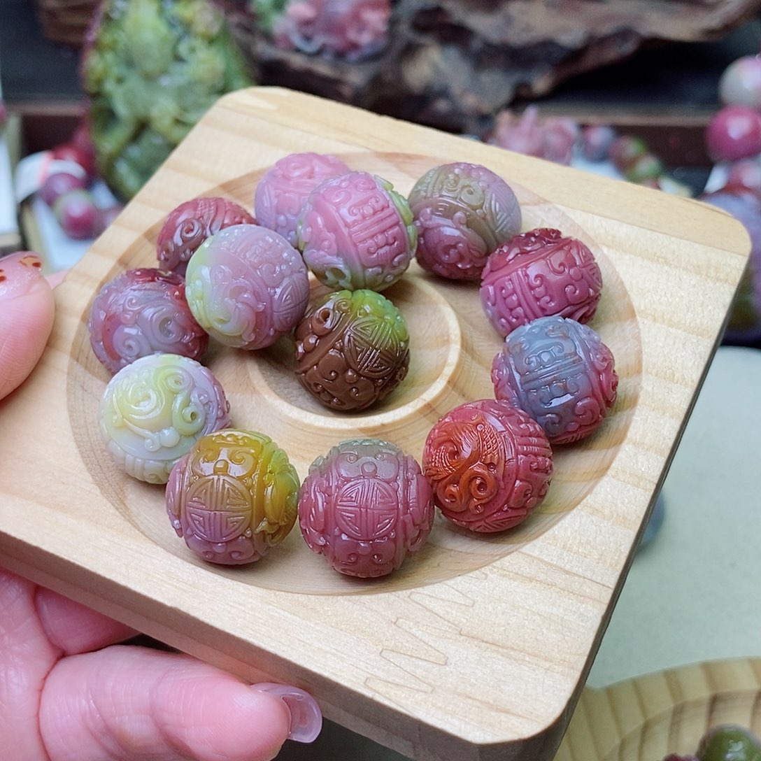 玛瑙/玉髓珠宝奇石未镶嵌卉***间盐源玛瑙定制