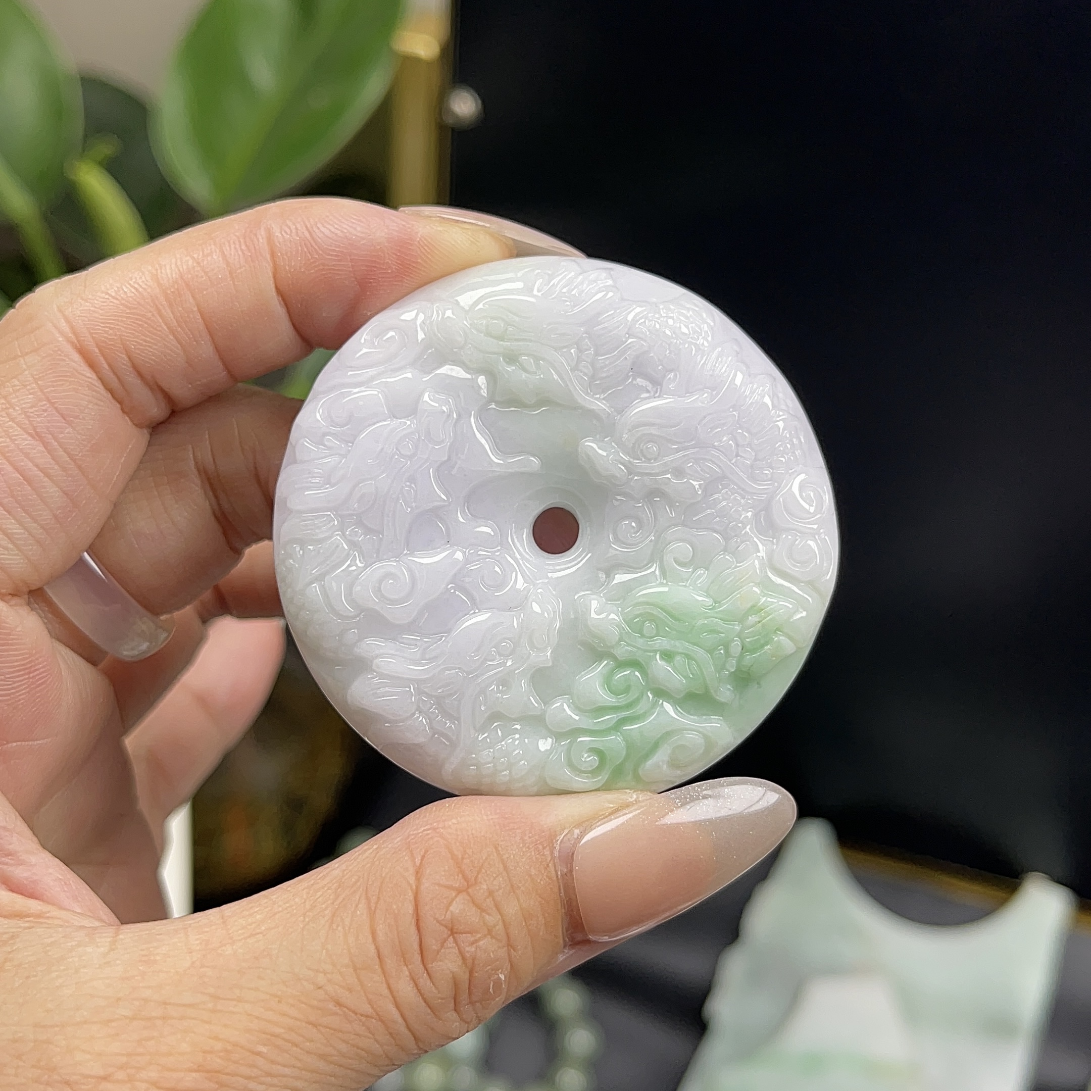 天然缅甸翡翠A货 龙牌吊坠春带彩玉石配饰精品毛衣链手把件