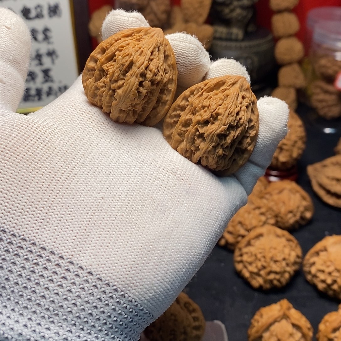 我***的文玩核桃把件文玩核桃密纹0766