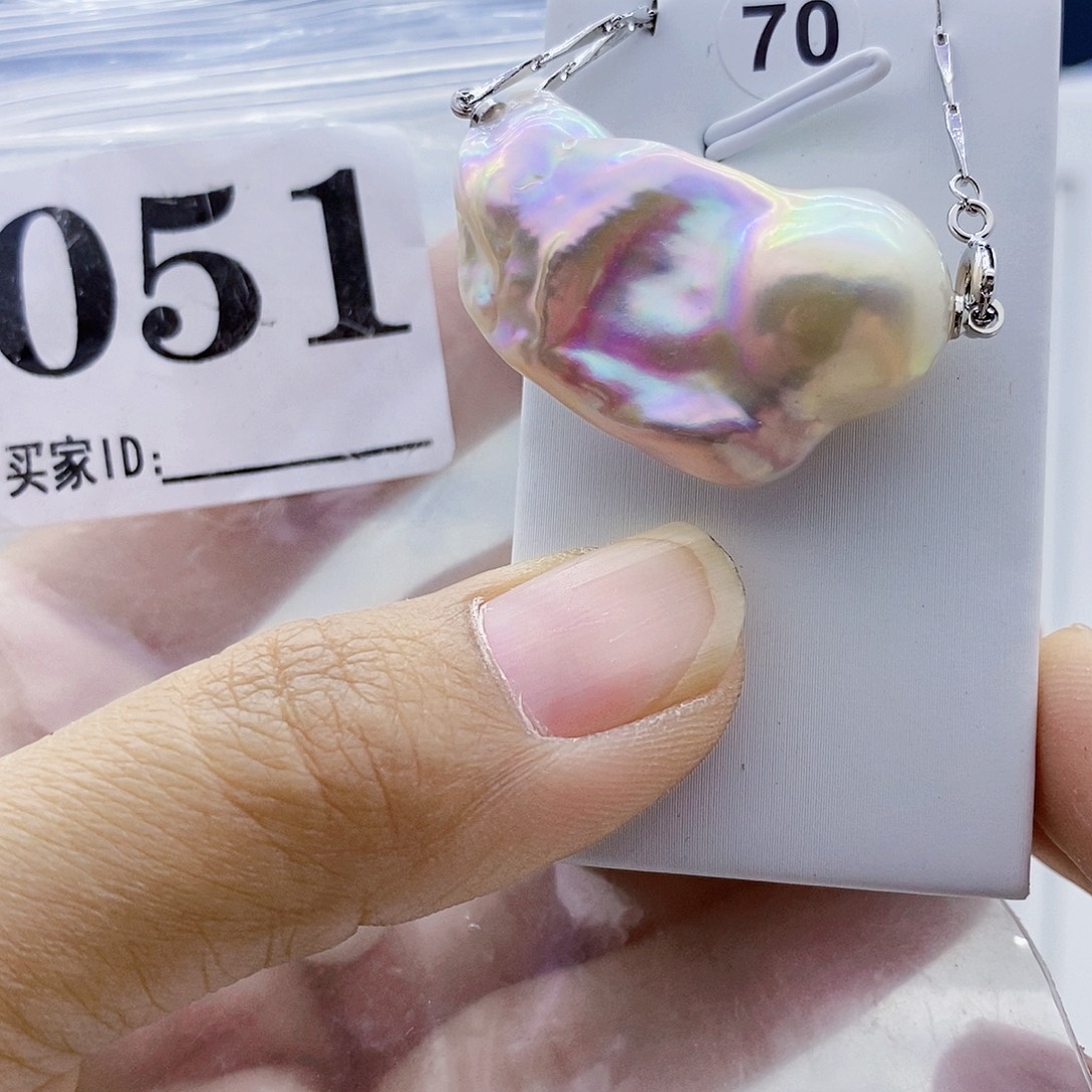 颈饰淡水珍珠钛钢