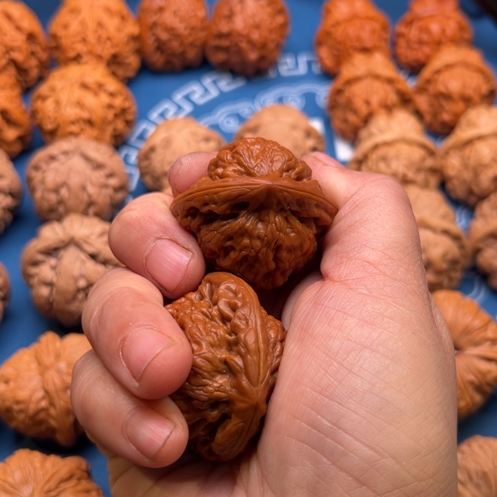 文玩核桃把件村**树金公子