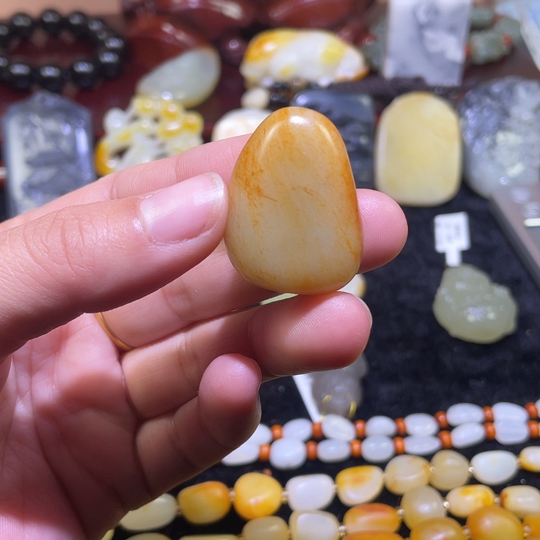 和田玉（糖玉）未镶嵌颈饰