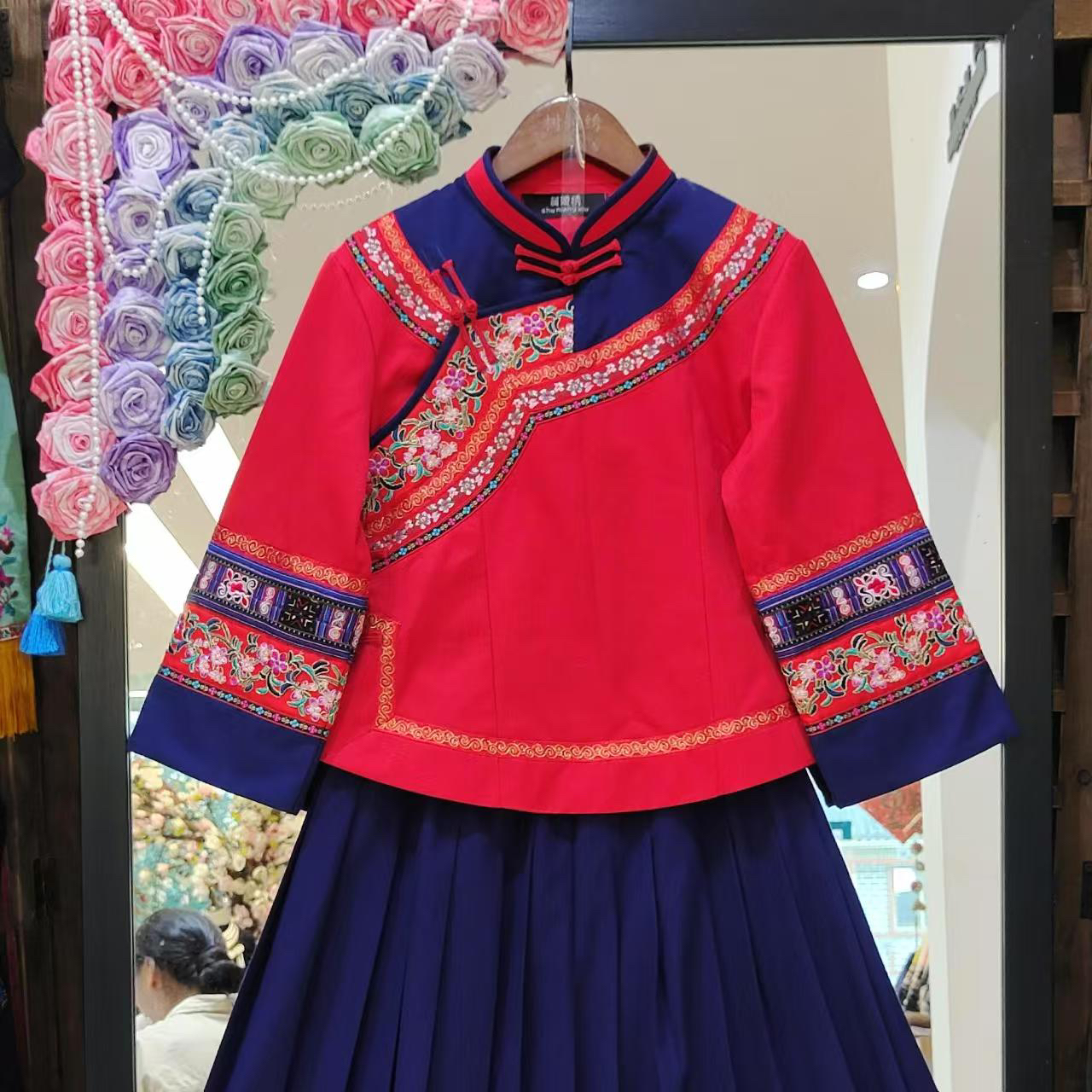 树娘绣2025年布衣族壮族少数民族服装女套装婚服款