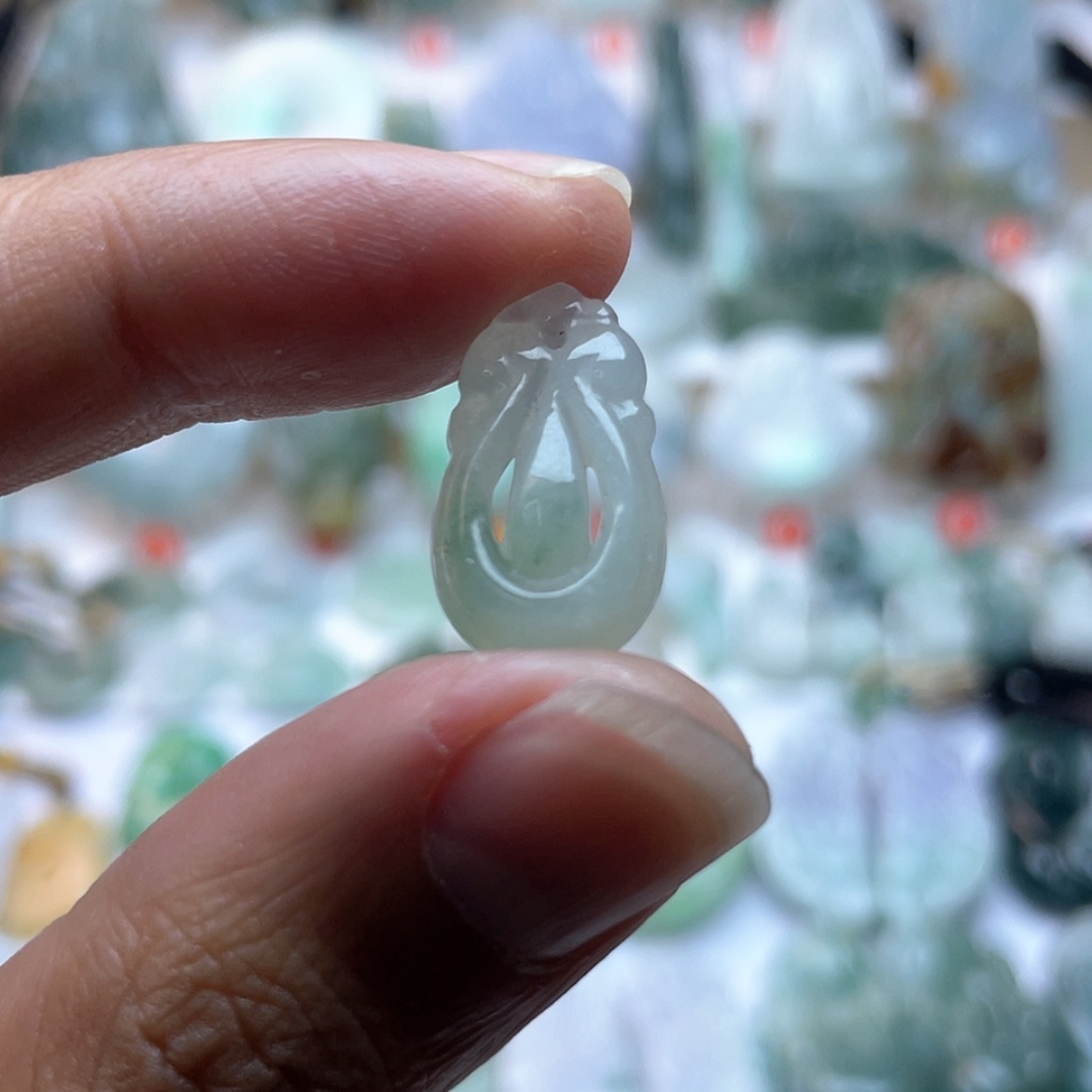 【闪购商品】颈饰未镶嵌翡翠福贝